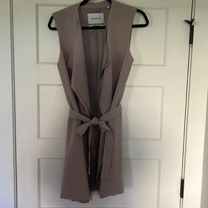 Aritzia Babaton Tie Waist Vest